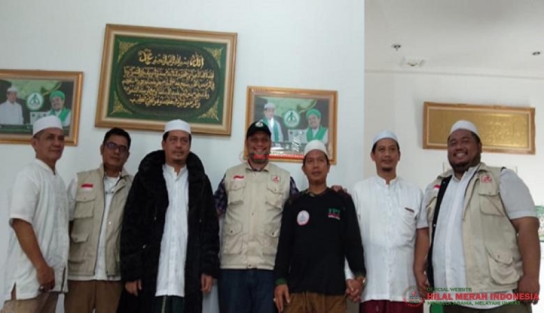 Kedatangan ini disambut baik oleh Imam Banten, Buya Qurthubi dan Ketua DPD FPI Banten, K.H Fakhrurrozi serta calon Ketua HILMI Banten Ustad Hambali