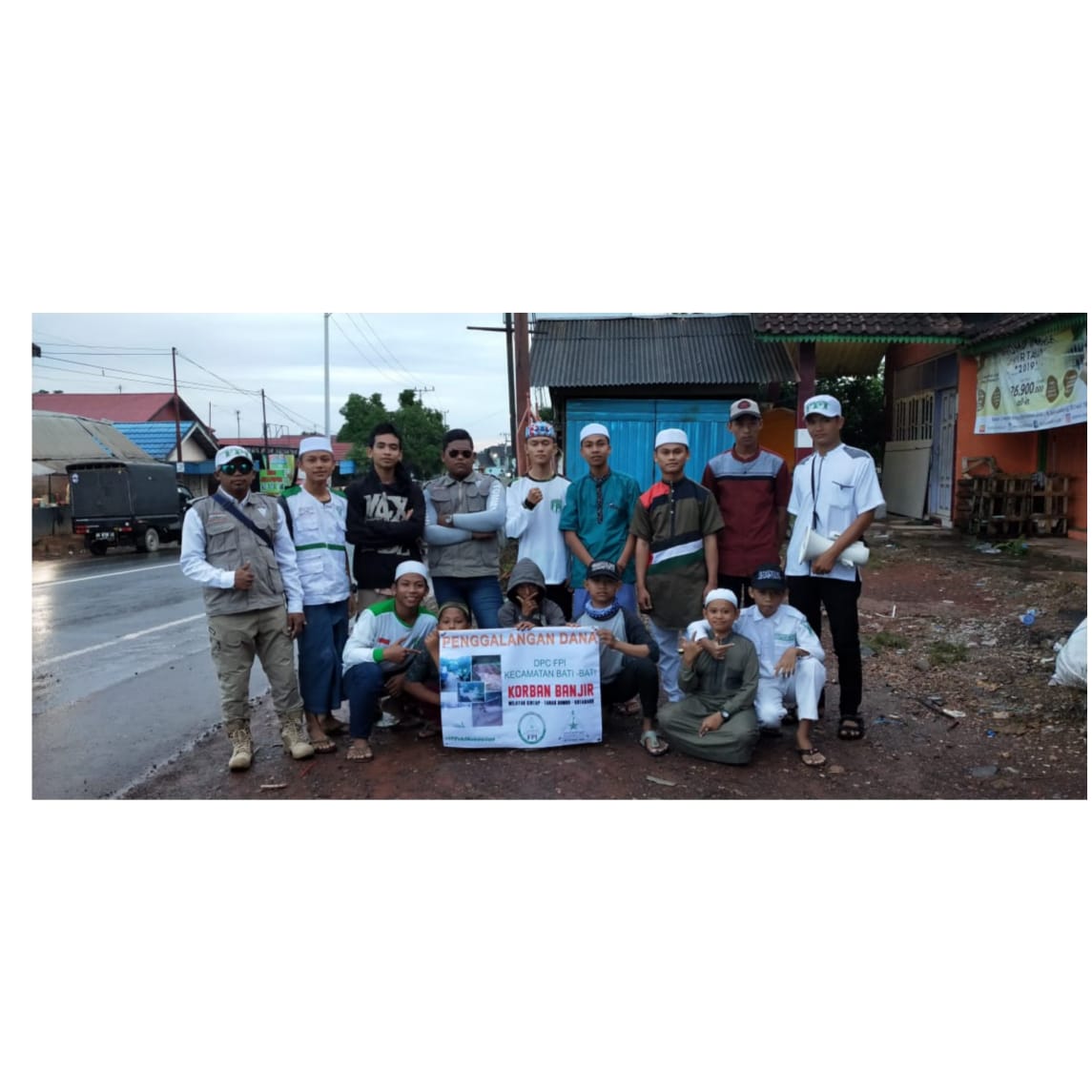 Aksi Galang Donasi Banjir Kalsel, Relawan FPI dan MPI Bati-Bati Capai 12 Juta