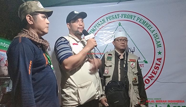 Ketua Umum DPP Hilal Merah Indonesia-Front Pembela Islam, Habib Ali Husein Al Hamid, bersama Mochammad Nachrowi dan Ustadz Yoga Ahmad saat diwawancarai oleh Front TV.