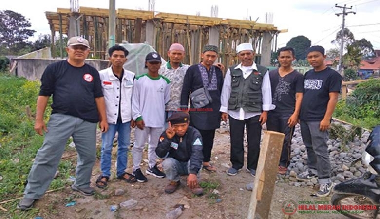 DPD HILMI-FPI Sumatera Utara memberikan bantuan material untuk sarana ibadah Masjid At Taqwa, Tanah Karo-Sumatera Utara