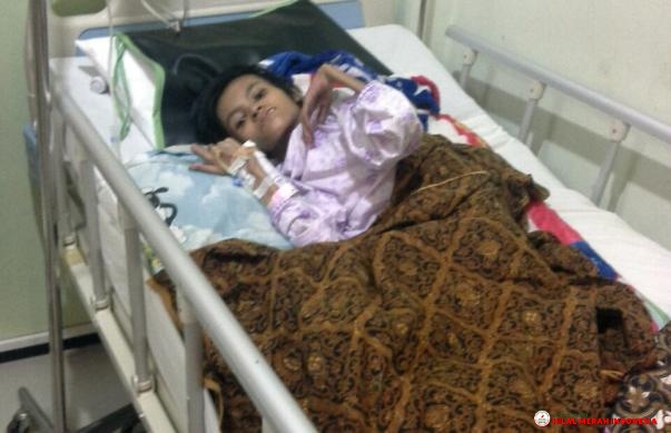 Khalimatus Sadiyah terbaring di Rumah Sakit Gondanglegi, Malang, Jawa Timur.