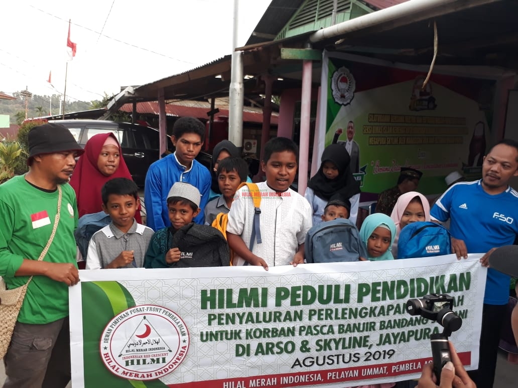HILMI-FPI merayakan HUT RI-74 dengan berbagi sesama di Papua
