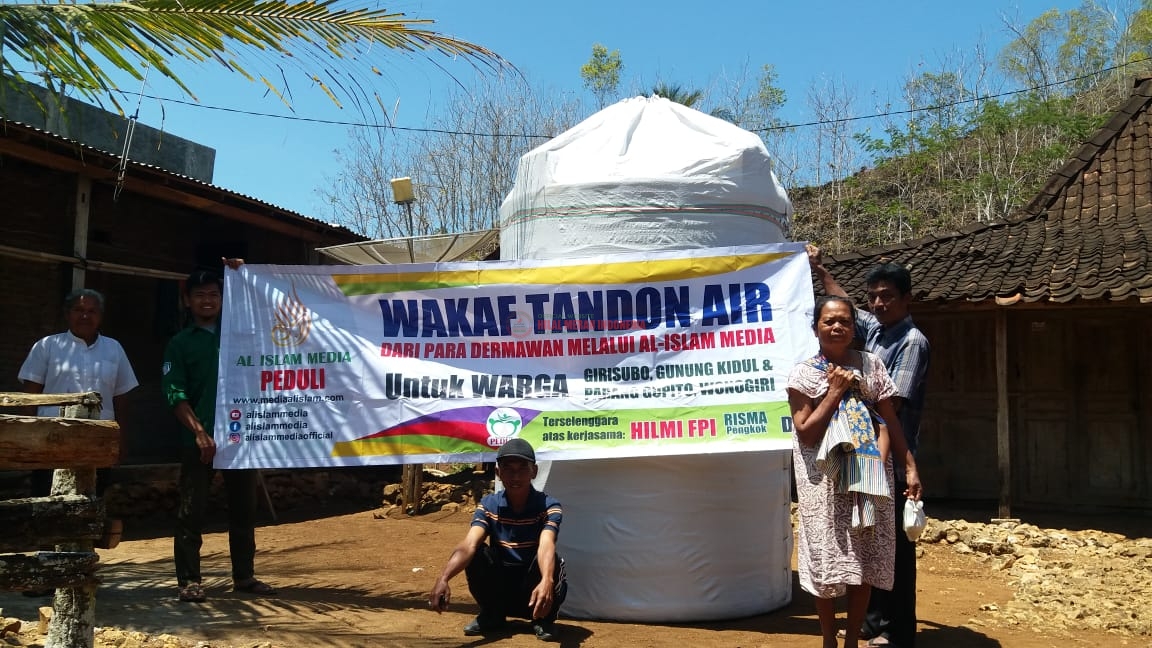 HILMI-FPI dan al-Islam Media Wakafkan Tandon Air tuk Warga Kekeringan di Wonogiri