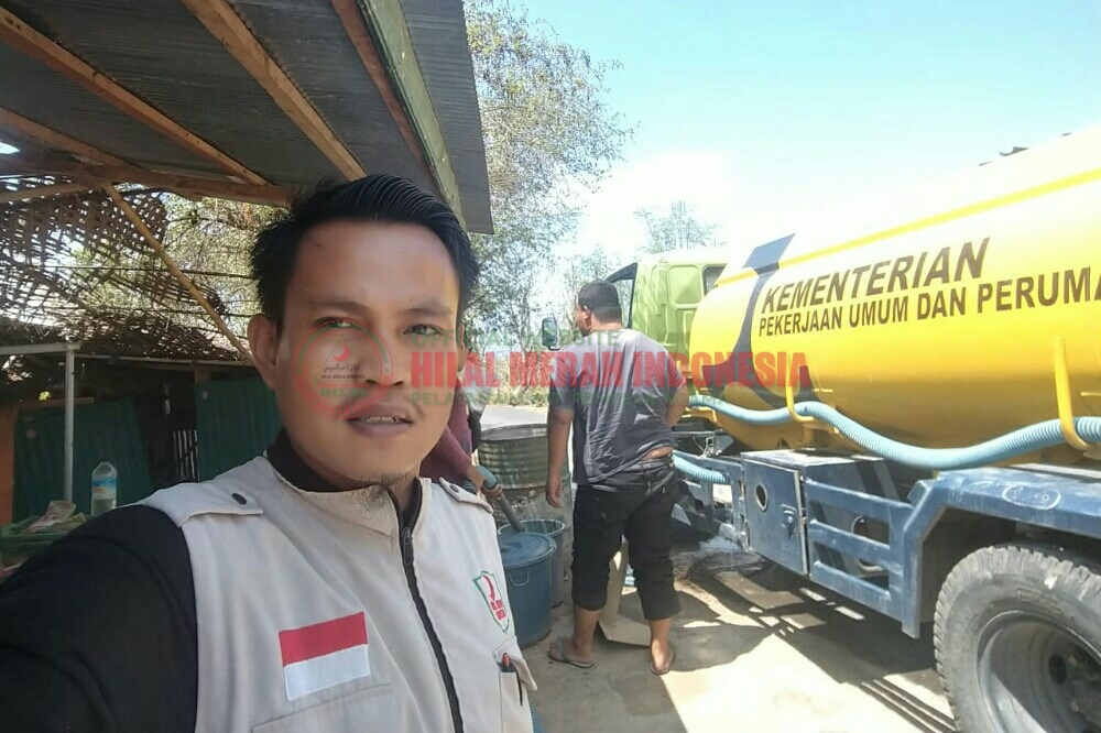 HILMI FPI NTB Kerjasama Dengan Dinas Sosial Salurkan Puluhan Ribu Liter Air Bersih