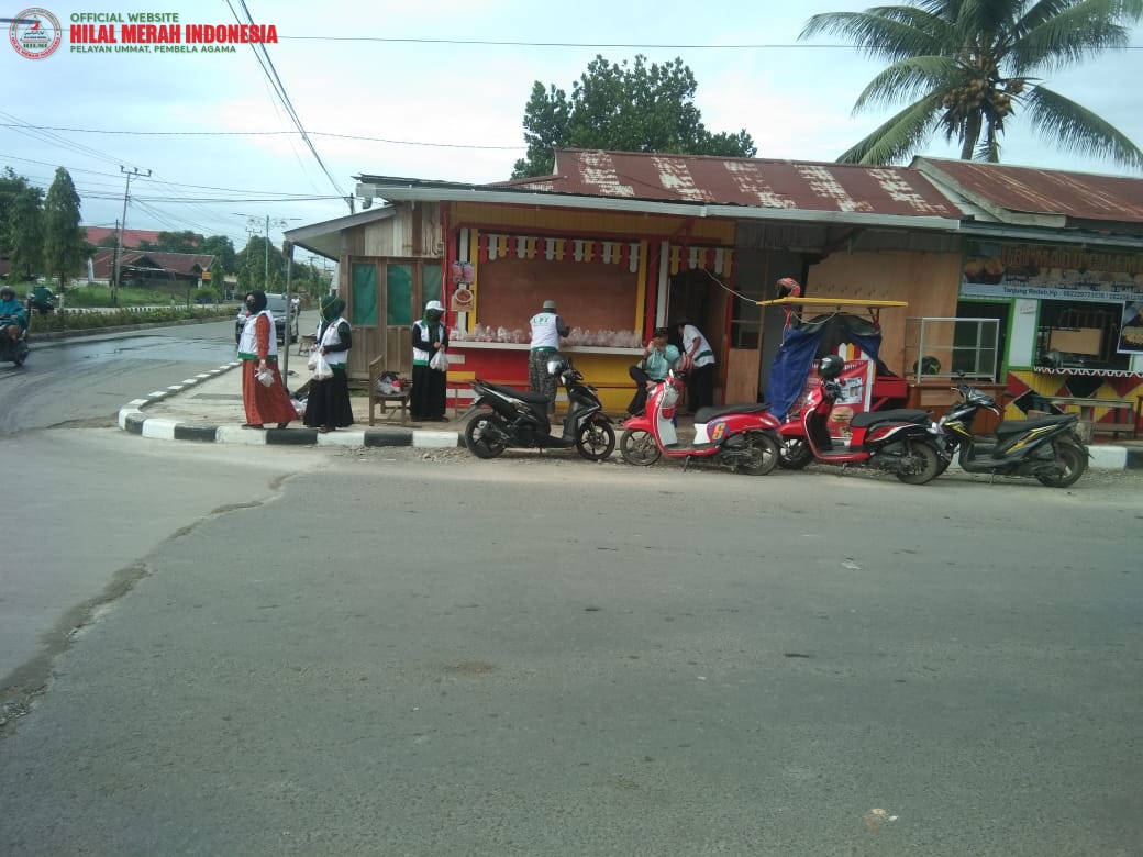 Sejak Pagi, FPI dan Sayap Juang Siap Siaga di Perempatan Jalan Kabupaten Berau