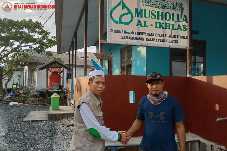 Peduli Sarana Ibadah, HILMI FPI Kalsel Bantu Perenovasian Musholla Al-Ikhlas