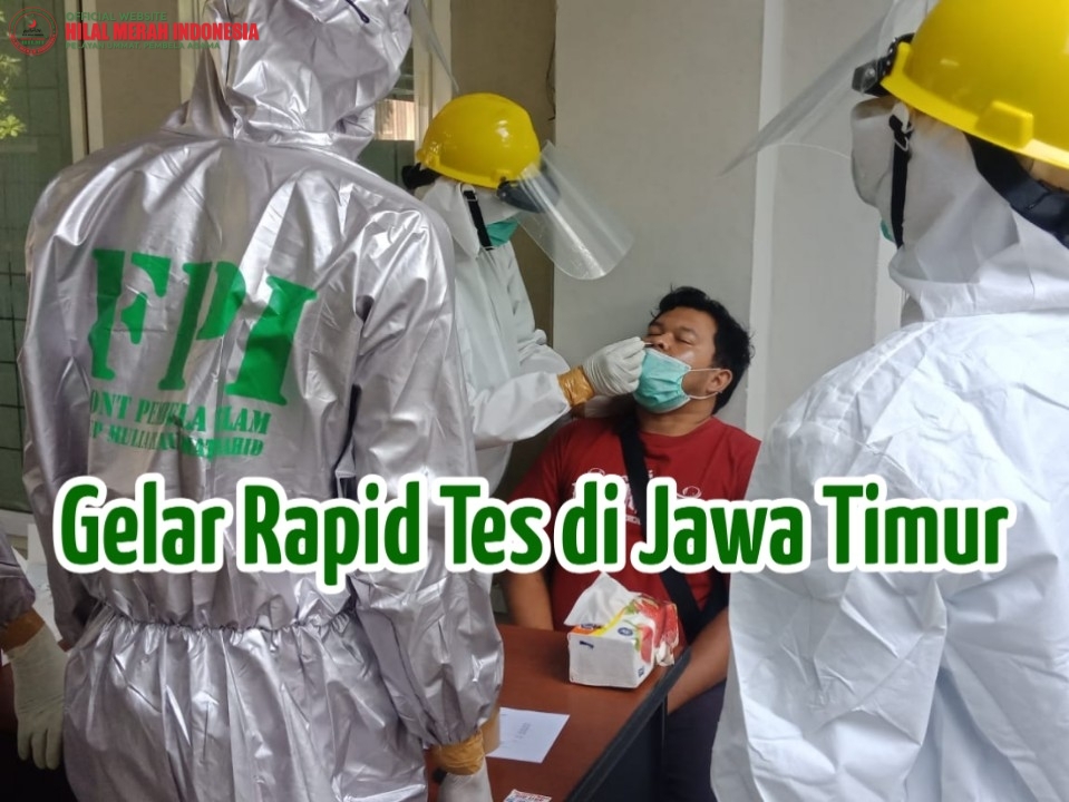 Dr. Amira BERSAMA Relawan FPI Banten dan HILMI FPI Gresik Gelar Rapid Tes COVID-19 dan Salurkan Ratusan APD di Jawa Timur