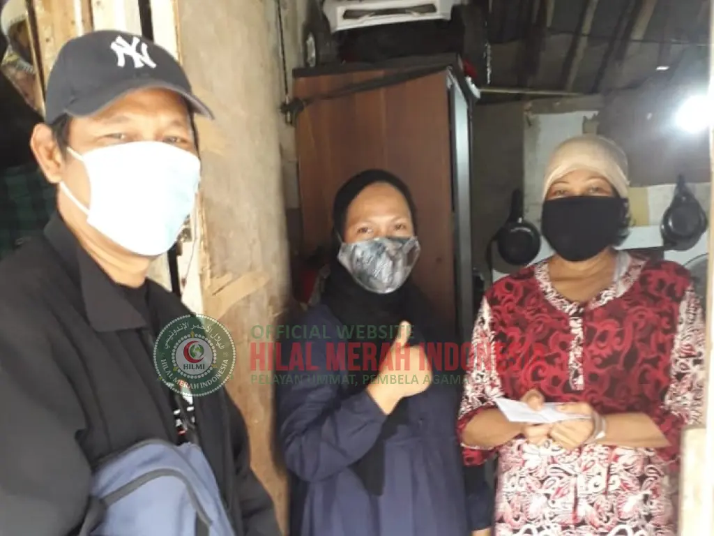 Hilmi Seorang Ibu Pemulung Penderita Kangker Payudara Stadium 4