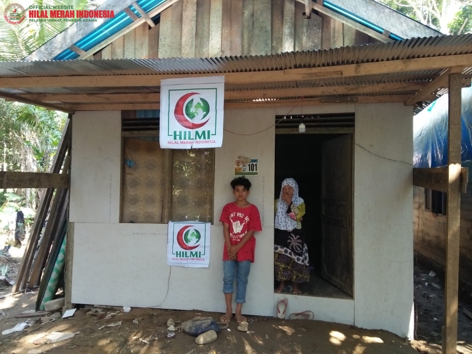 Hancur Karena Banjir Bandang, Rumah Nini Rania Diperbaiki HILMI FPI Kalsel
