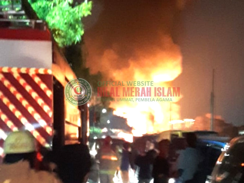 HILMI-DPW-FPI-Jakarta-Barat-DPC-Tambora-Serta-Sayap-Juang-Bantu-Warga-Korban-Kebakaran