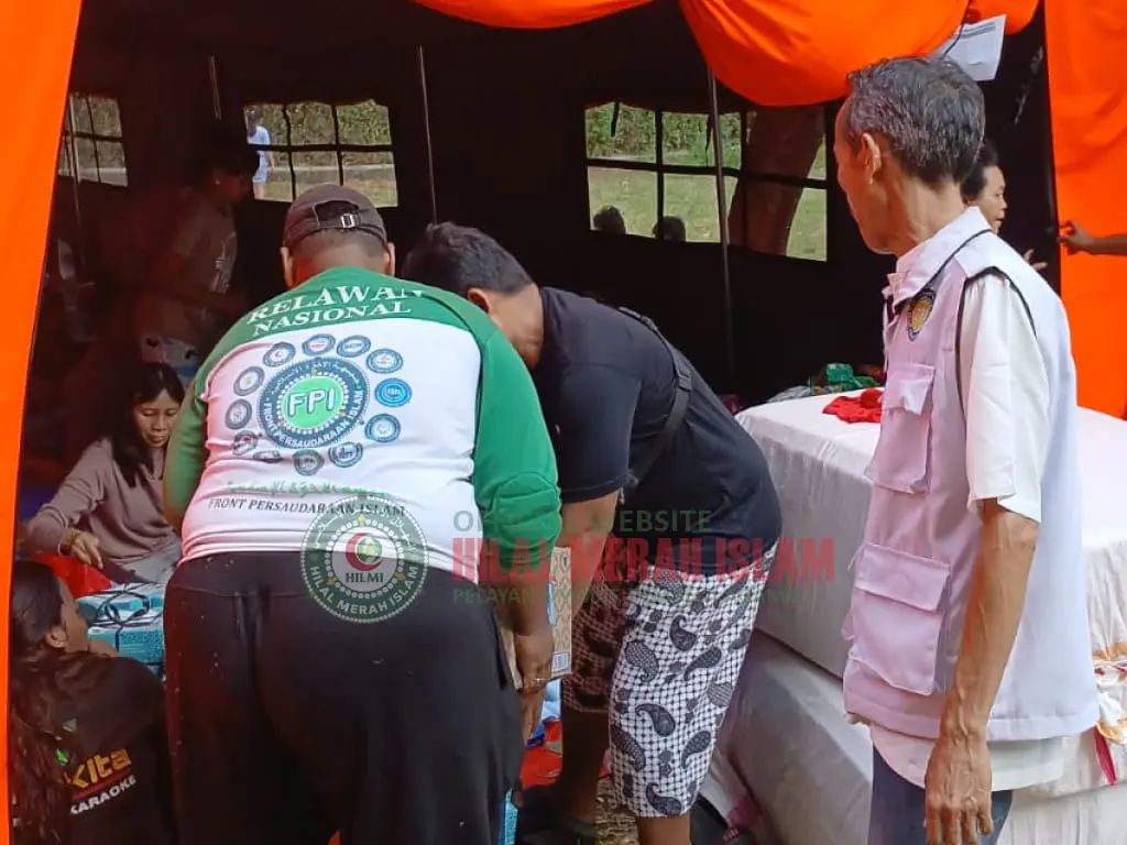HILMI DKI Jakarta Salurkan Logistik Untuk Pengungsi Kebakaran Manggarai