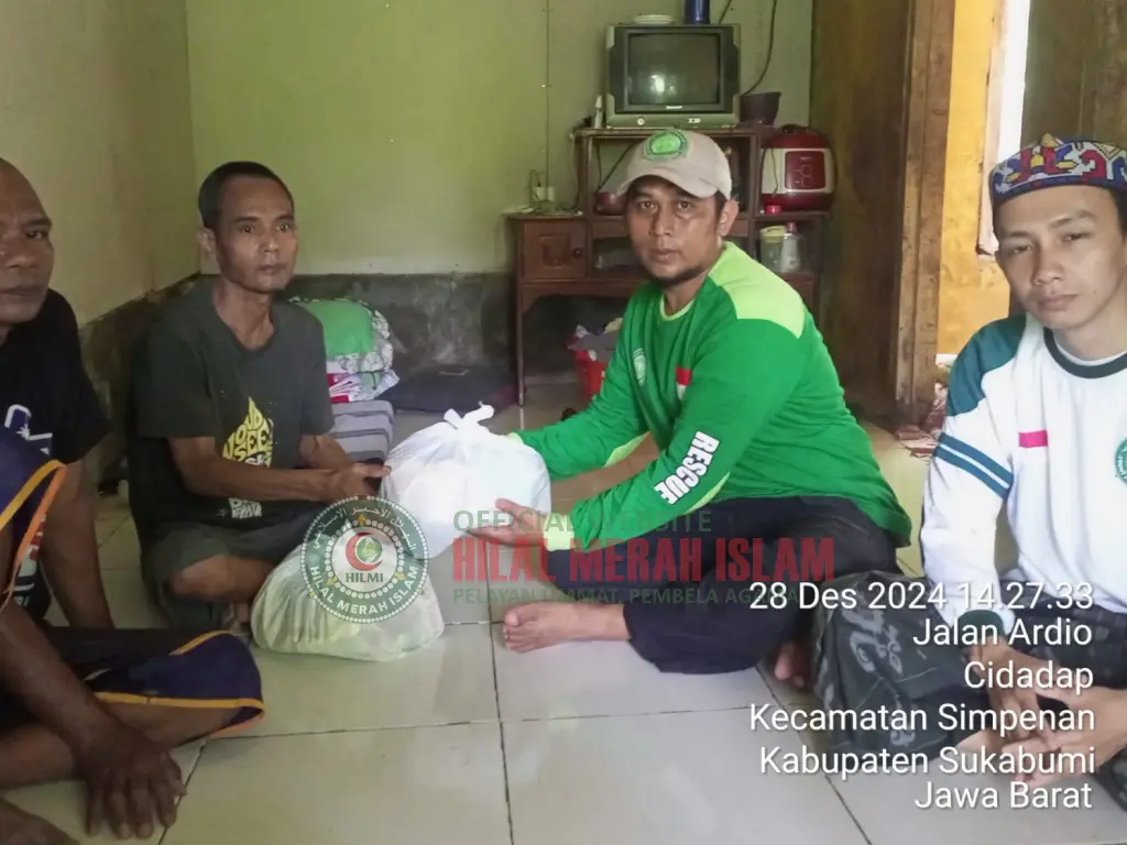 Hilal Merah Islam Kirim Sembako Untuk Warga Korban Longsor