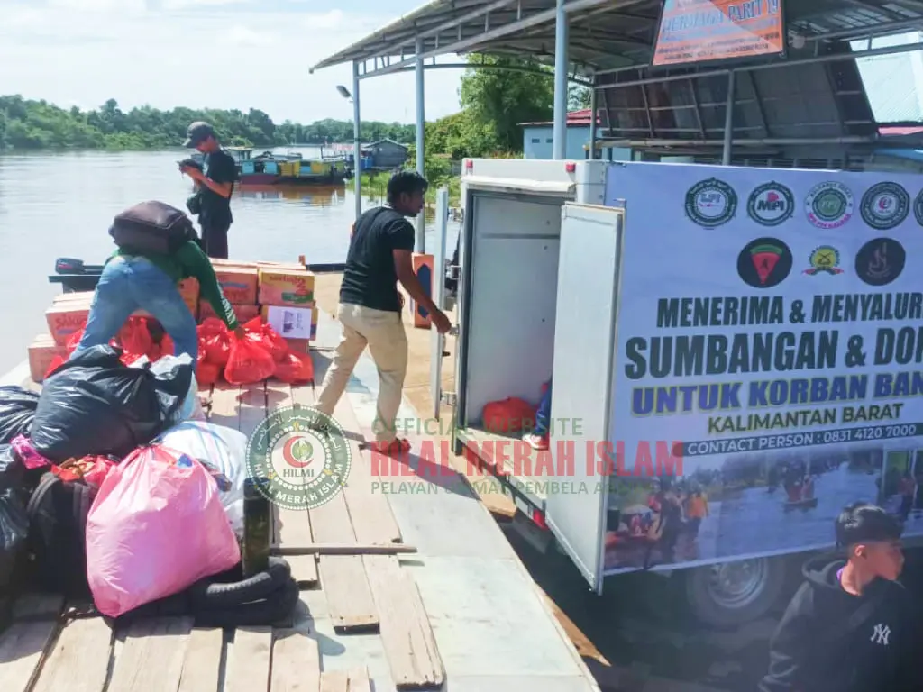 HILMI FPI Kalimantan Barat Sigap Terjun Bantu Korban Banjir