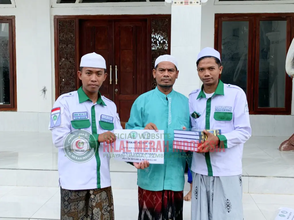 Hilmi Bagikan 1875 Kitab Suci Alquran