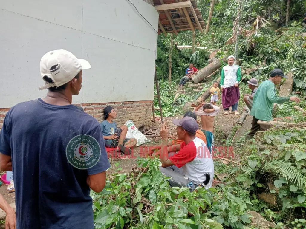 Korban Musibah Tertimpa Pohon di Lebak