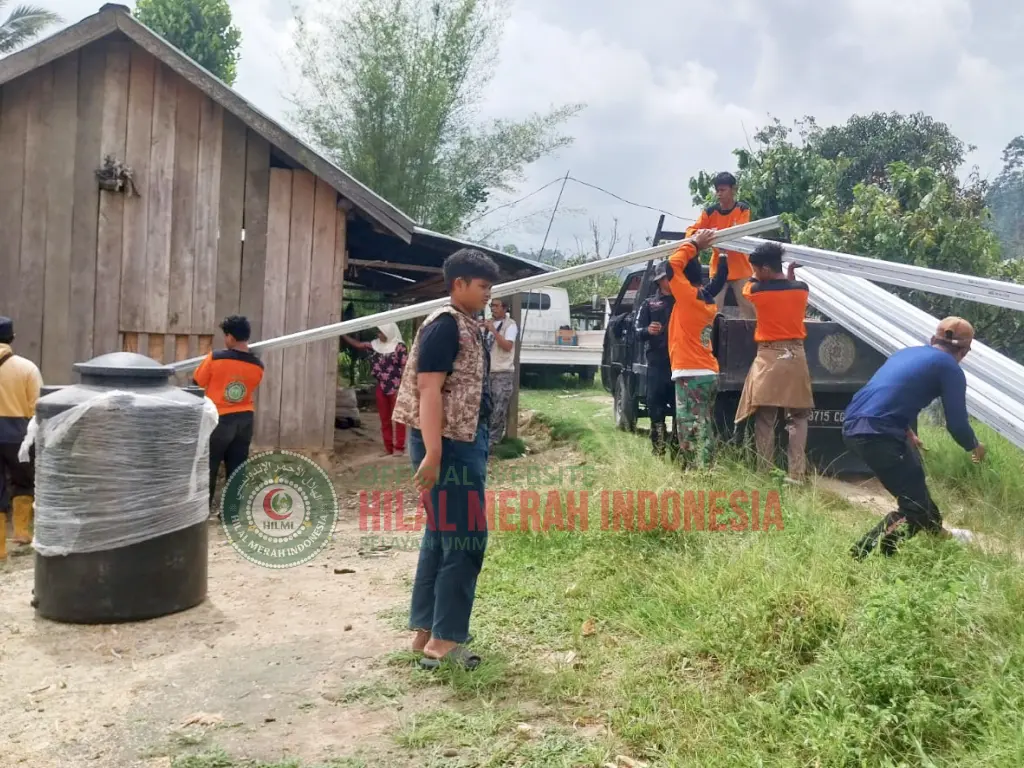 Salurkan Bahan Bangunan Untuk Mualaf