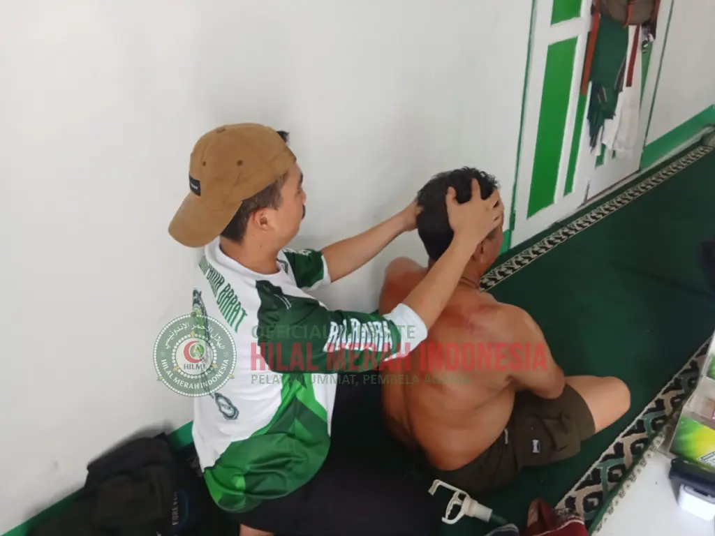 Hilmi Gelar Baksos Bekam