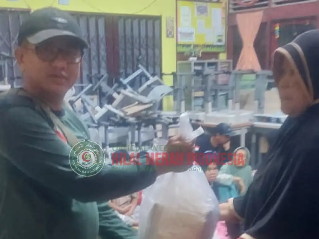 HILMI FPI Kota Padang Bagikan Harapan Satu