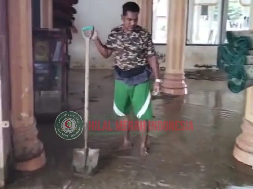 HILMI Aceh Bersihkan Masjid