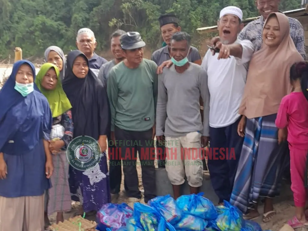 HILMI FPI Karo Salurkan 1 Ton Beras 1