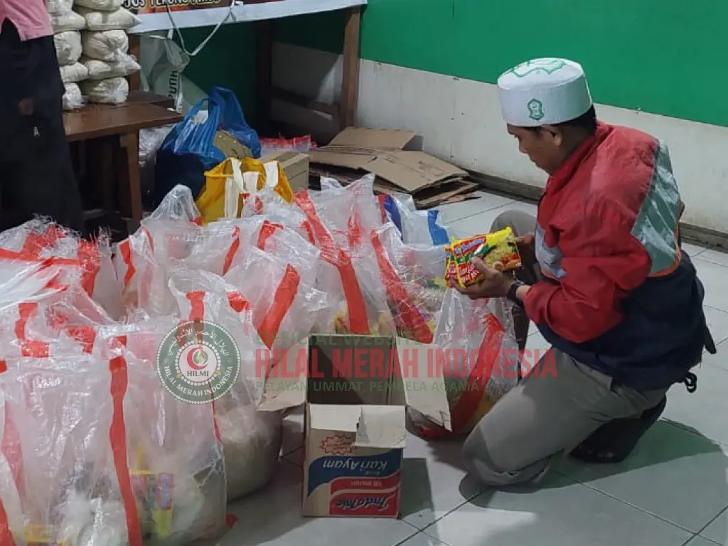 HILMI FPI Sumbar Salurkan Bantuan 1