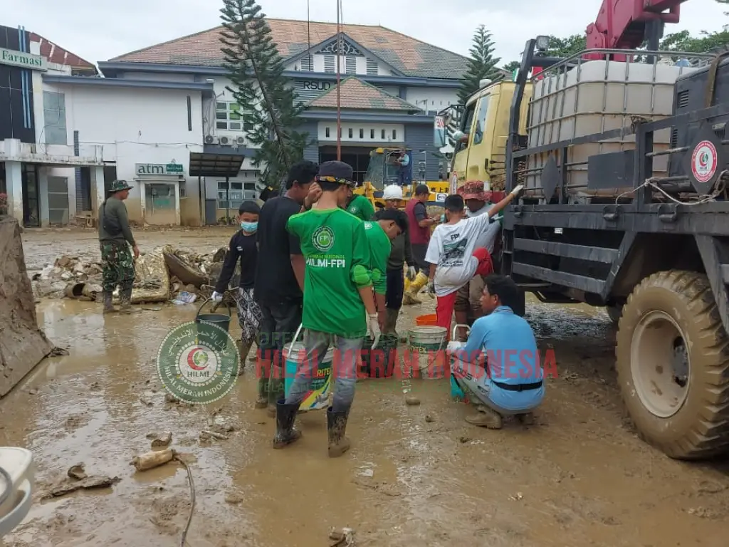 Hilmi Bersihkan RSUD Aceh Tamiang