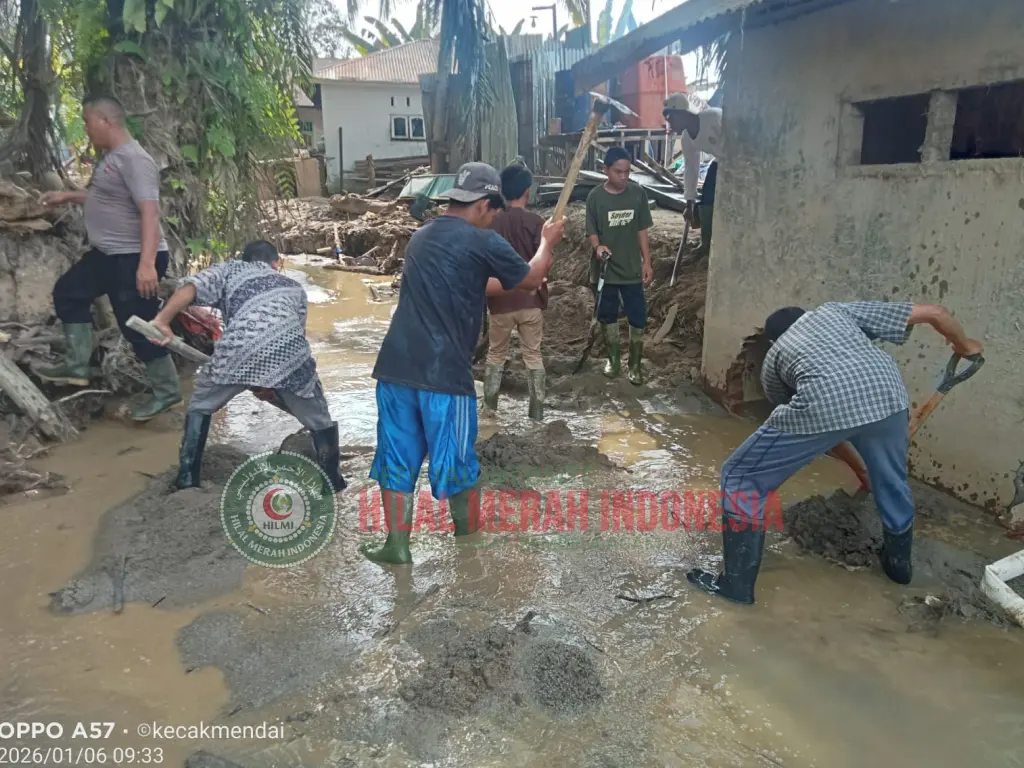 Perbaiki Kamar Mandi dan Tempat Wudhu HILMI FPI Sumut Perbaiki Kamar Mandi dan Tempat Wudhu 1