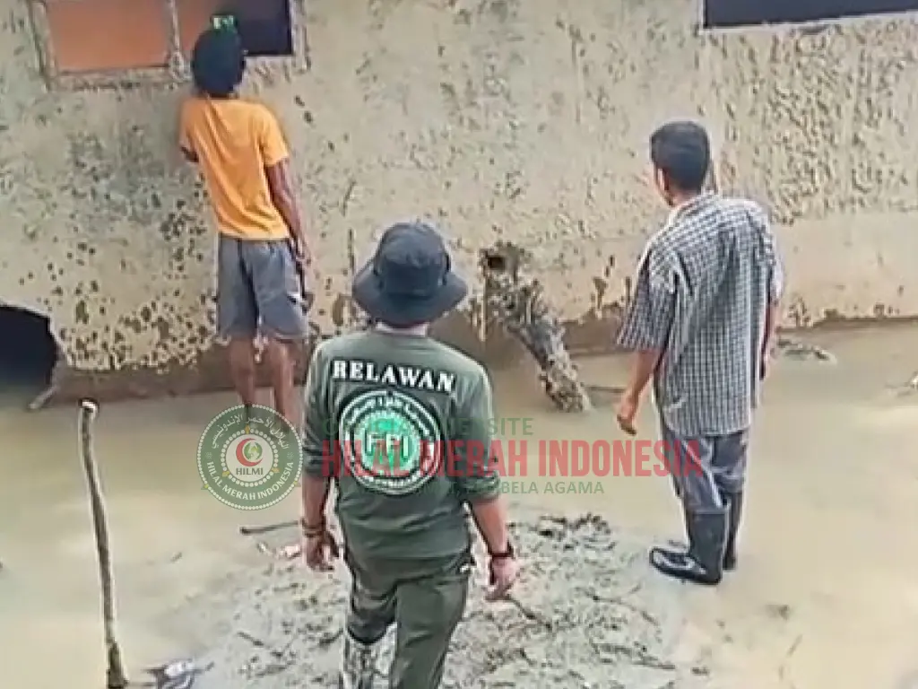 HILMI FPI Sumut Perbaiki Kamar Mandi dan Tempat Wudhu