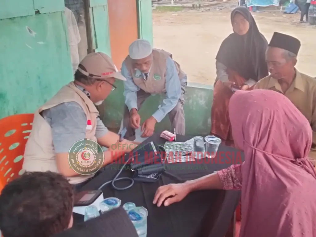 Pengobatan Gratis Relawan Nasional LPI HILMI FPI Gelar Pengobatan Gratis 1
