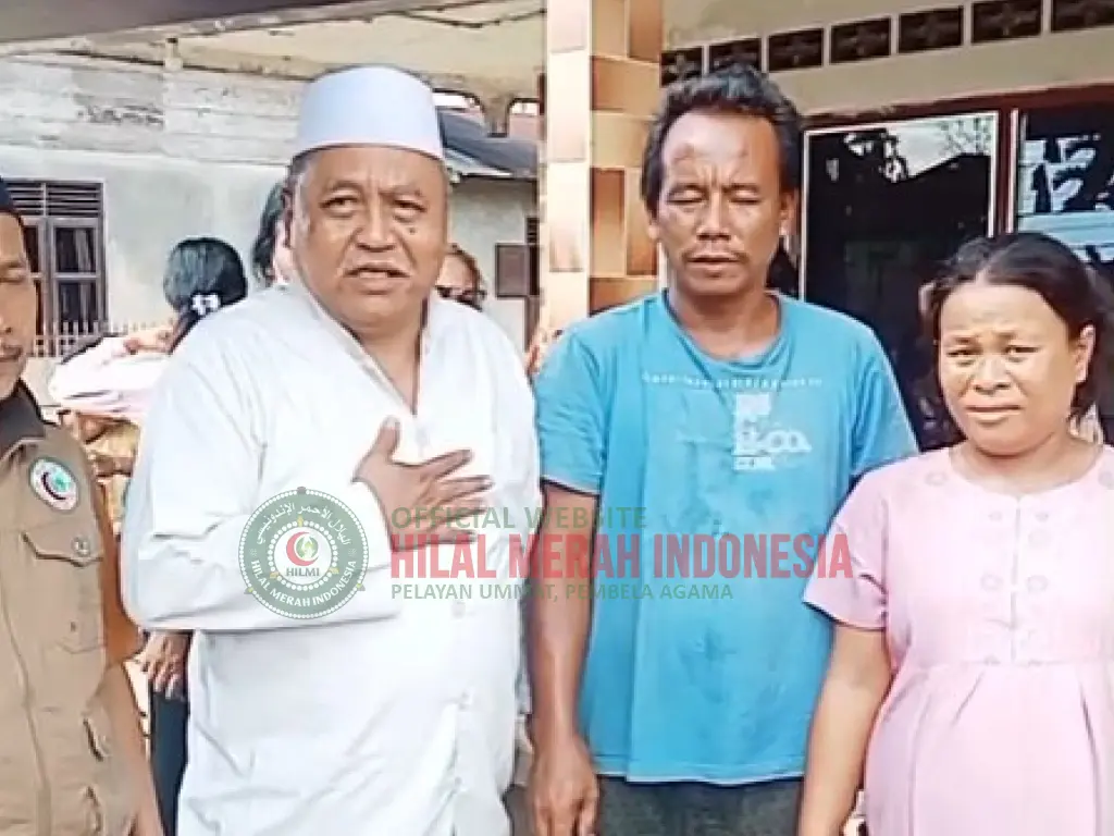 HILMI FPI Bagikan Paket Pakaian Dalam Untuk Korban Bencana