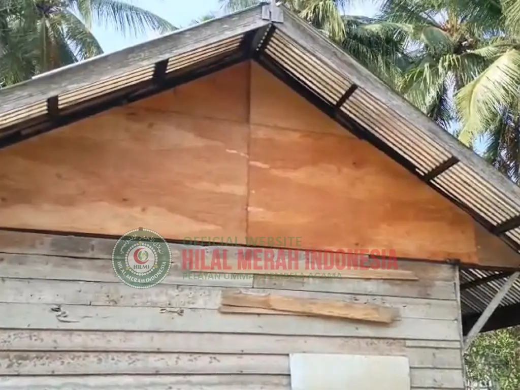 Hilmi FPI Renovasi Rumah Ibu Cut Intan 1