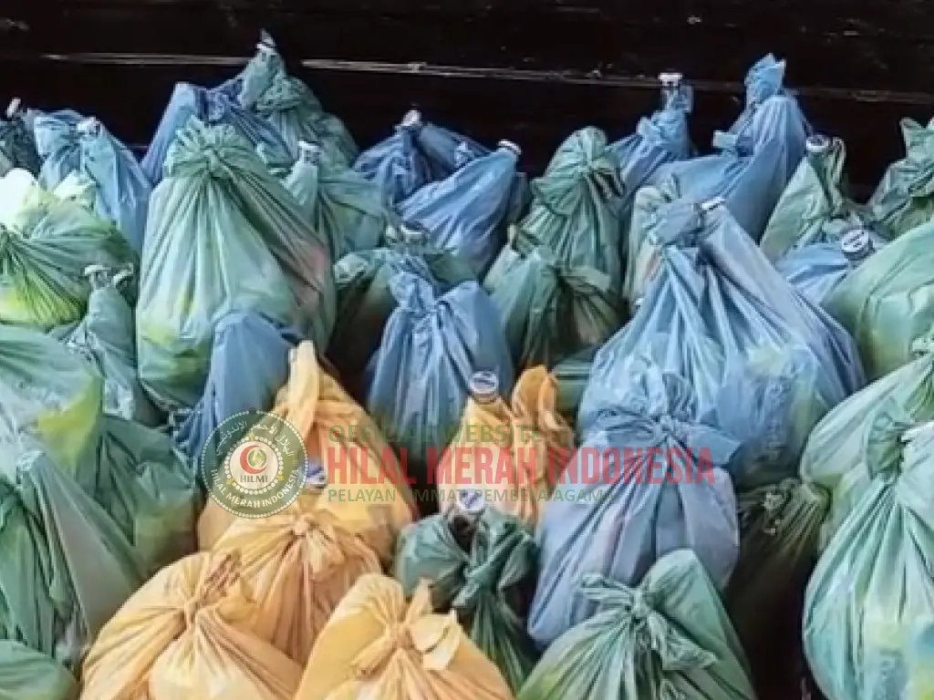 DPP HILMI FPI Salurkan 100 Paket Sembako untuk Warga Kampung Blang 1