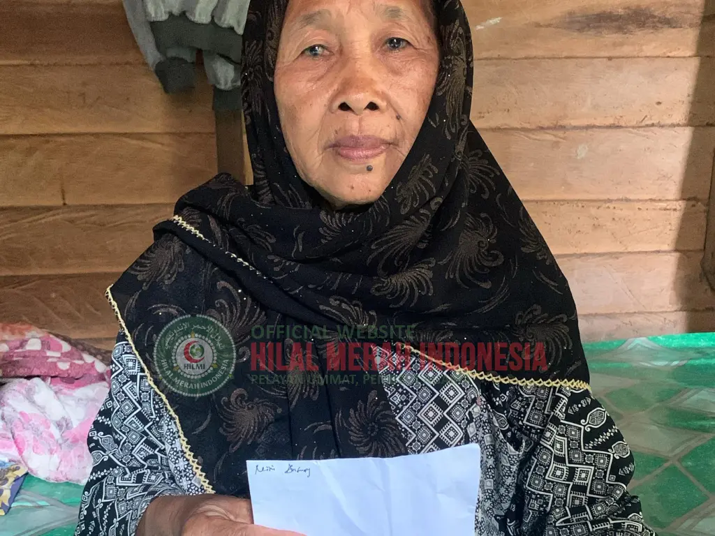 Hilmi Cahaya Idul Fitri Menyapa Pegunungan Meratus Santunan untuk Yatim 1