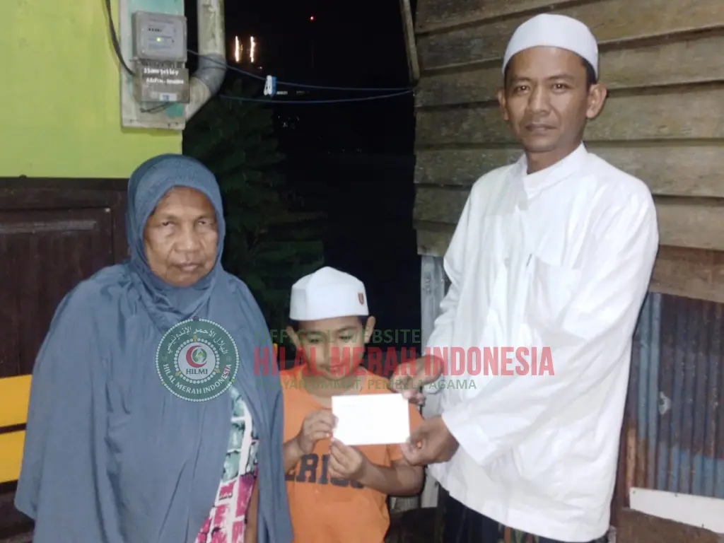 Sentuhan Kepedulian di Samarinda HILMI FPI Kaltim Salurkan Zakat untuk Warga Membutuhkan
