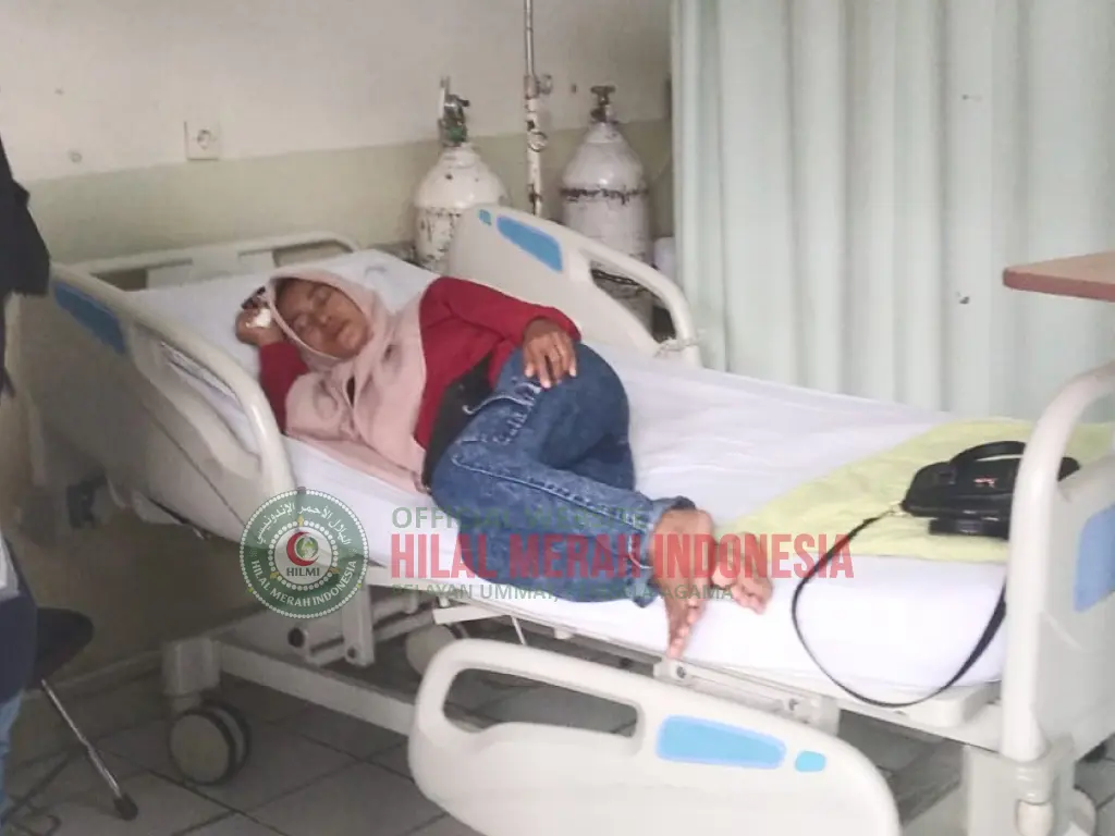 Hilmi Ambulans Gratis Dampingi Pasien Tumor Asal Tasikmalaya ke RSHS Bandung