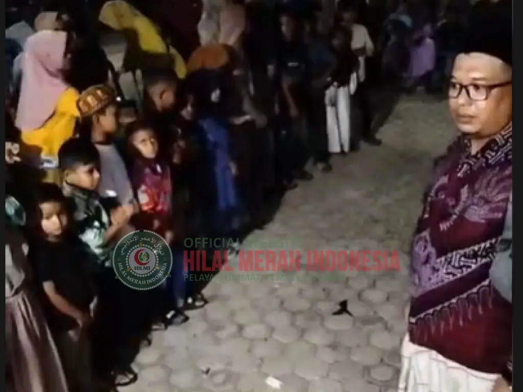 Hilmi Santunan Lebaran untuk Janda dan Anak Yatim Korban Banjir
