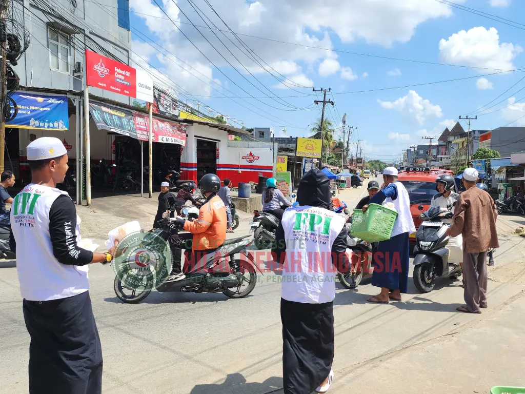 DPD FPI Kaltim dan HILMI Bagikan 230 Kotak Nasi dalam Program Jumat Berkah 1