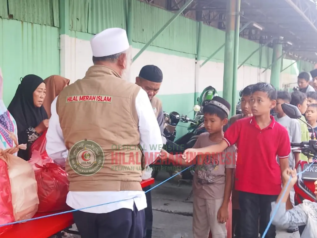 DPD HILMI-FPI Sumut Luncurkan Program Jumat Berkah, Bagikan 300 Bungkus Nasi 1