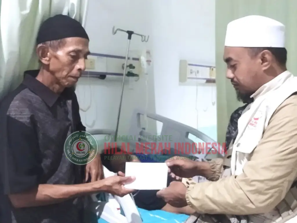 HILMI Serahkan Bantuan untuk Pasien Dhuafa di Ciamis 1