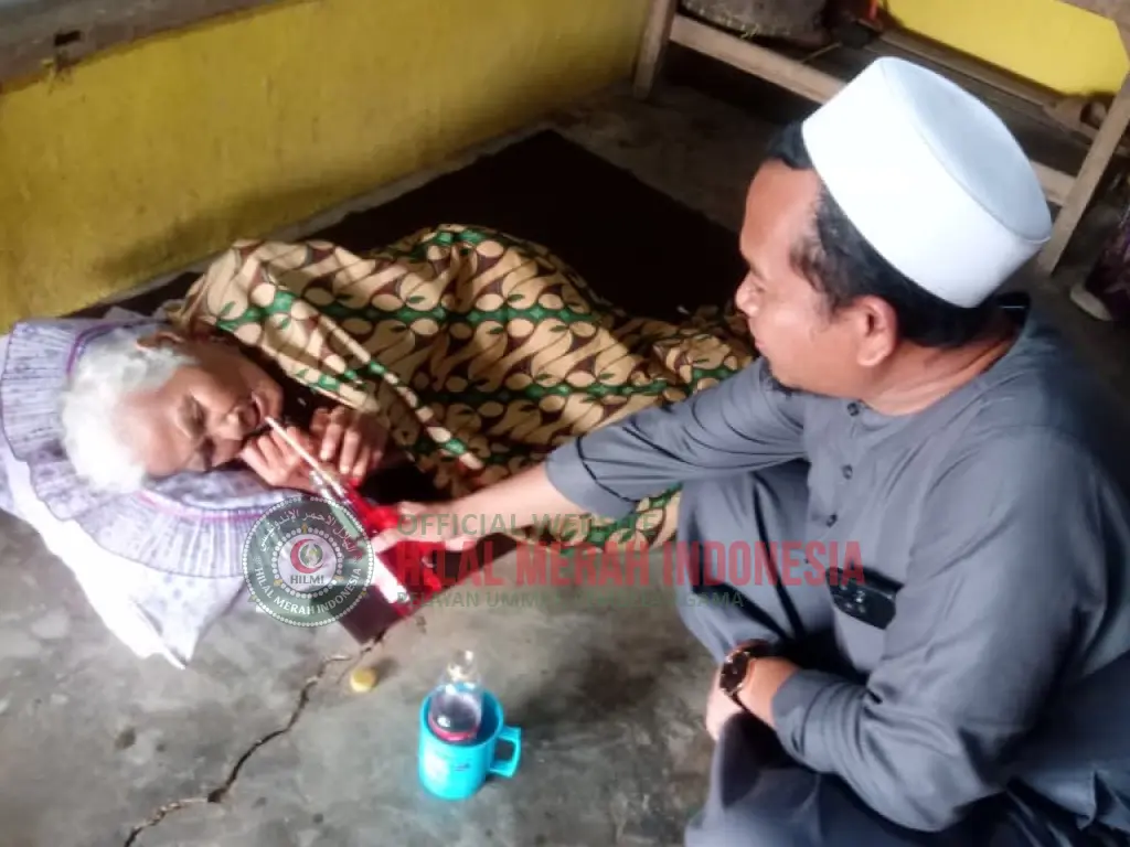 Hilmi Nenek Nasih, Sakit Dan Hidup Sebatang Kara, DPC FPI Cariu Dan Majlis Daruttawabin Bogor