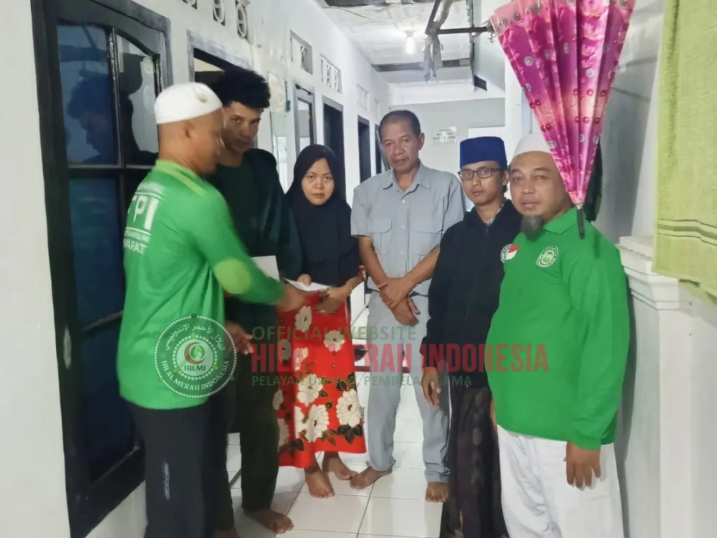 Rumah Ibu Janda Lansia Habis Terbakar, HILMI-FPI Kota Tasikmalaya Kirimkan Bantuan Hingga Sewakan Rumah Sementara