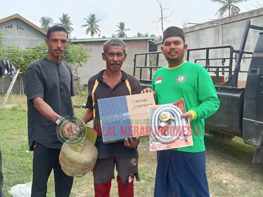 HILMI-FPI Aceh Salurkan 15 Unit Kompor Gas untuk Korban Banjir di Lhokseumawe 1