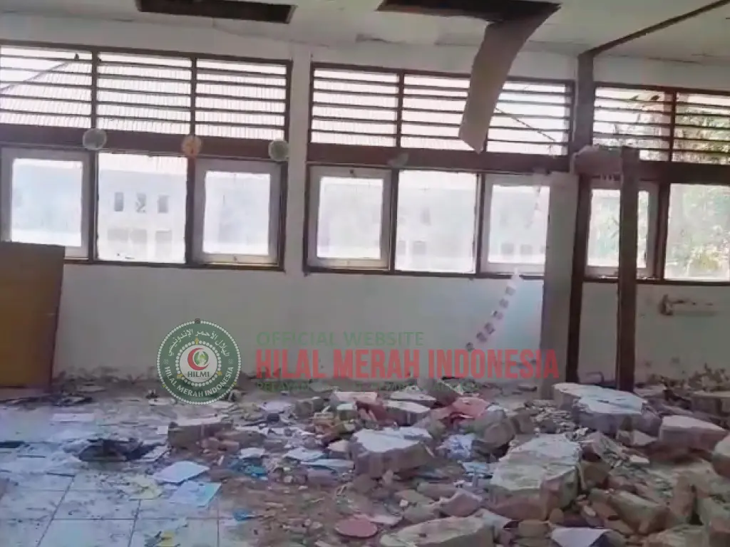 HILMI FPI Bangkitkan Semangat Anak-anak Korban Gempa Sigi dengan Bantuan Perlengkapan Sekolah 1
