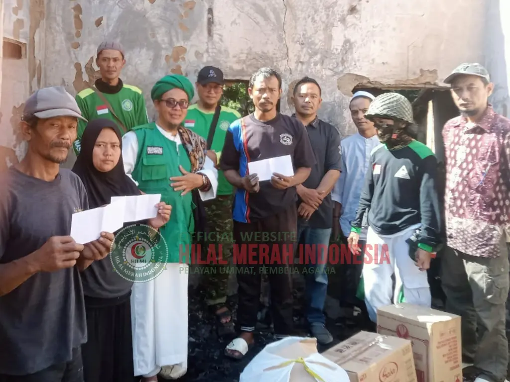HILMI FPI Kabupaten Tasikmalaya Salurkan Bantuan untuk Korban Kebakaran di Kampung Bojong Neros