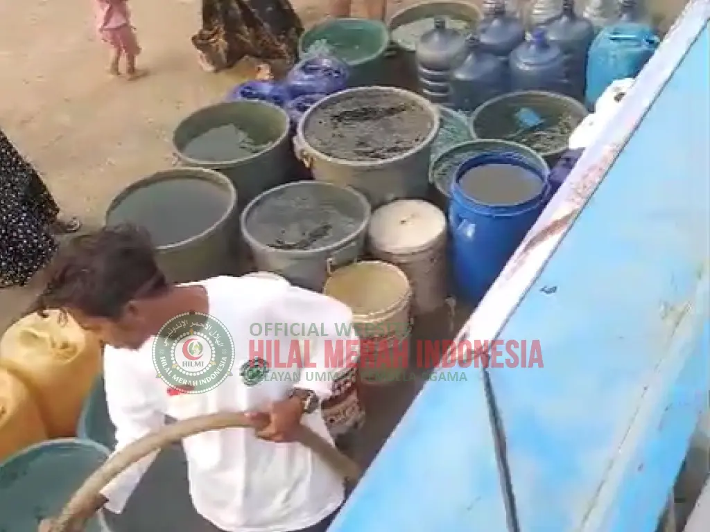 HILMI dan FPI Cariu Lanjutkan Distribusi Air Bersih Tahap Keempat bagi Warga Terdampak Kekeringan di Kabupaten Bogor