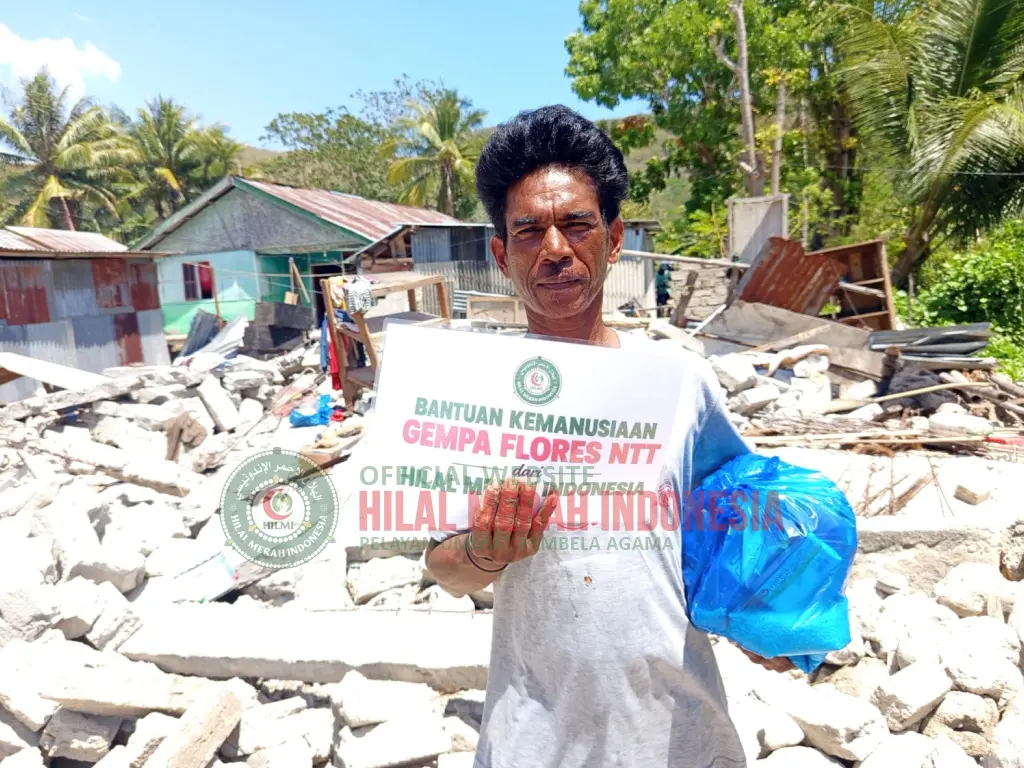 HILMI-FPI Salurkan Sembako untuk 25 Rumah Terdampak Gempa di Desa Rana Mese, Manggarai Timur