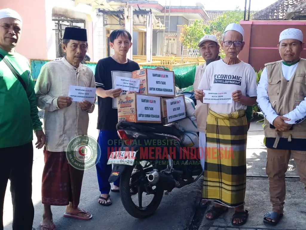 HILMI-FPI Tasikmalaya Salurkan Bantuan untuk 3 kk Korban Kebakaran