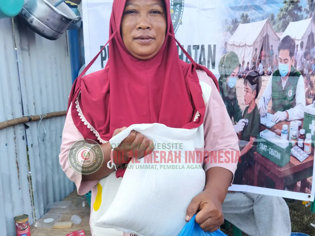 Hilmi Di Pengungsian Mandiri Dusun Binaan, Satarkampas, Manggarai Timur, Bantuan Logistik Menyapa 20 KK