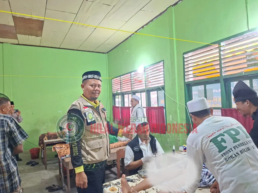 Ringankan Beban Keluarga, HILMI FPI Gelar Khitan Sosial untuk 35 Anak