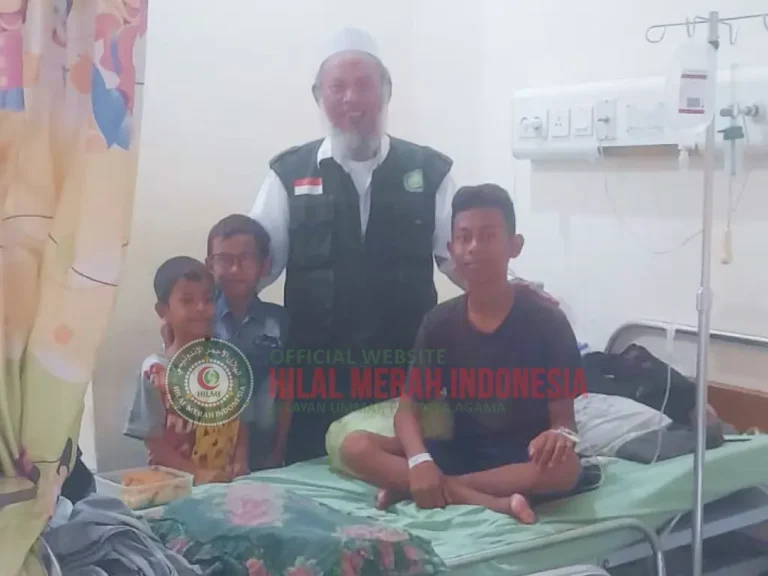 DPD HILMI Sumut Berikan Tali Asih kepada Remaja yang Dirawat di Rumah Sakit di Medan